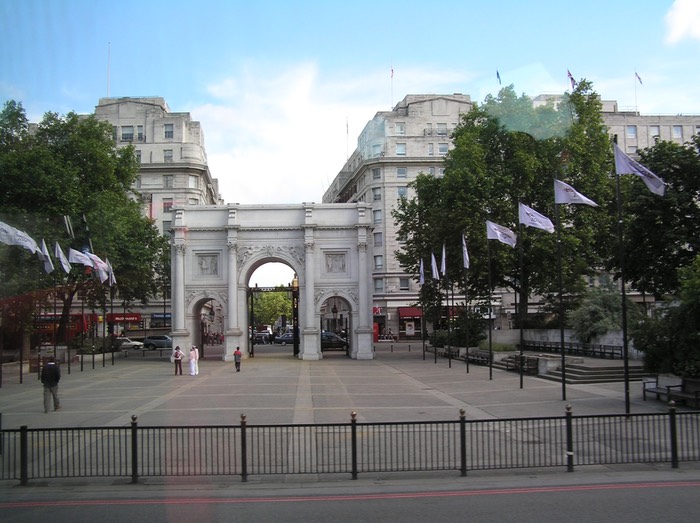10Wellington Arch