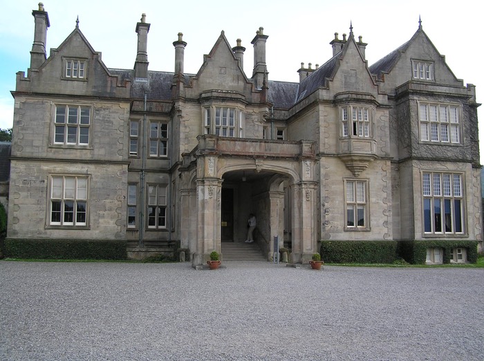 115Muckross House