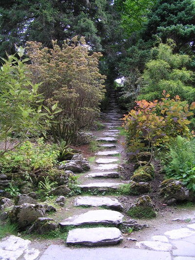 117Stone PathToGardens