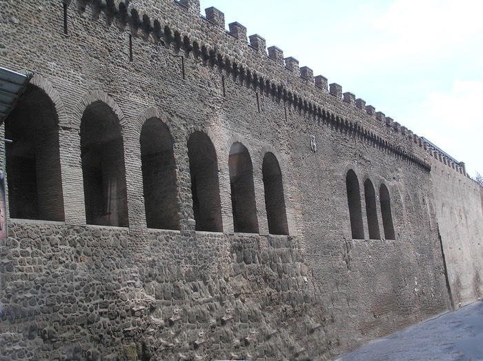 222AncientRomanCityWall