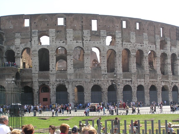 242Colesseum3