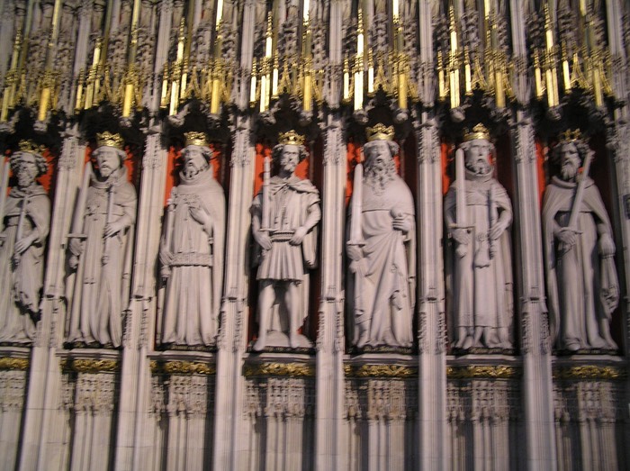 38Yorkminster Statues