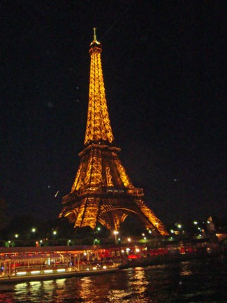 P103.EiffelAt Dark