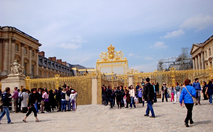 P50.VersaillesGate